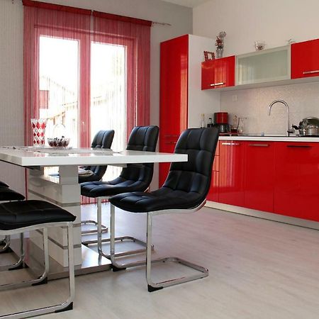 Apartmani Corleone Bilice Esterno foto