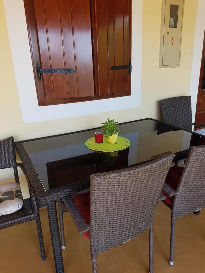 Apartmani Corleone Bilice Esterno foto