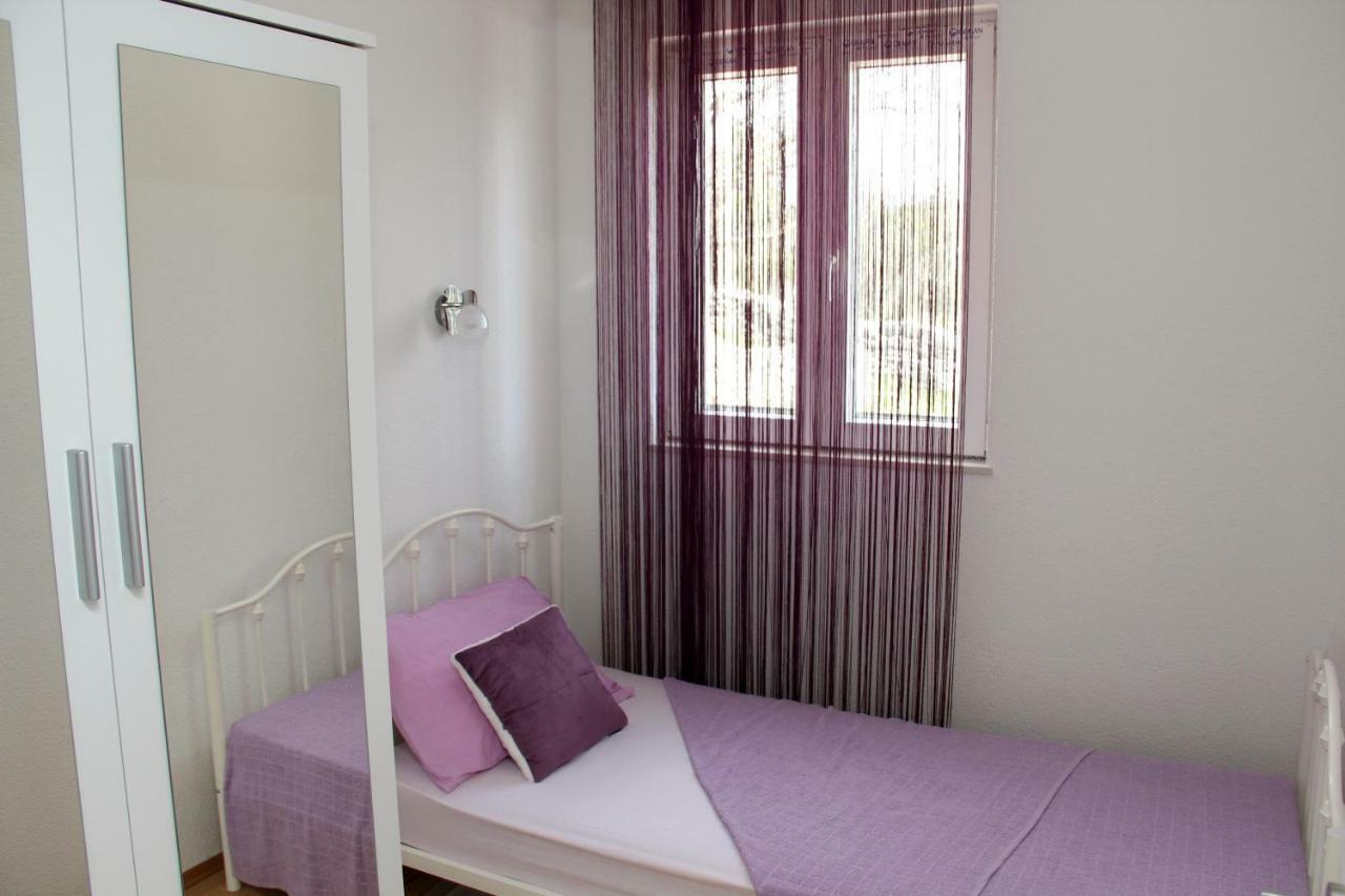 Apartmani Corleone Bilice Esterno foto
